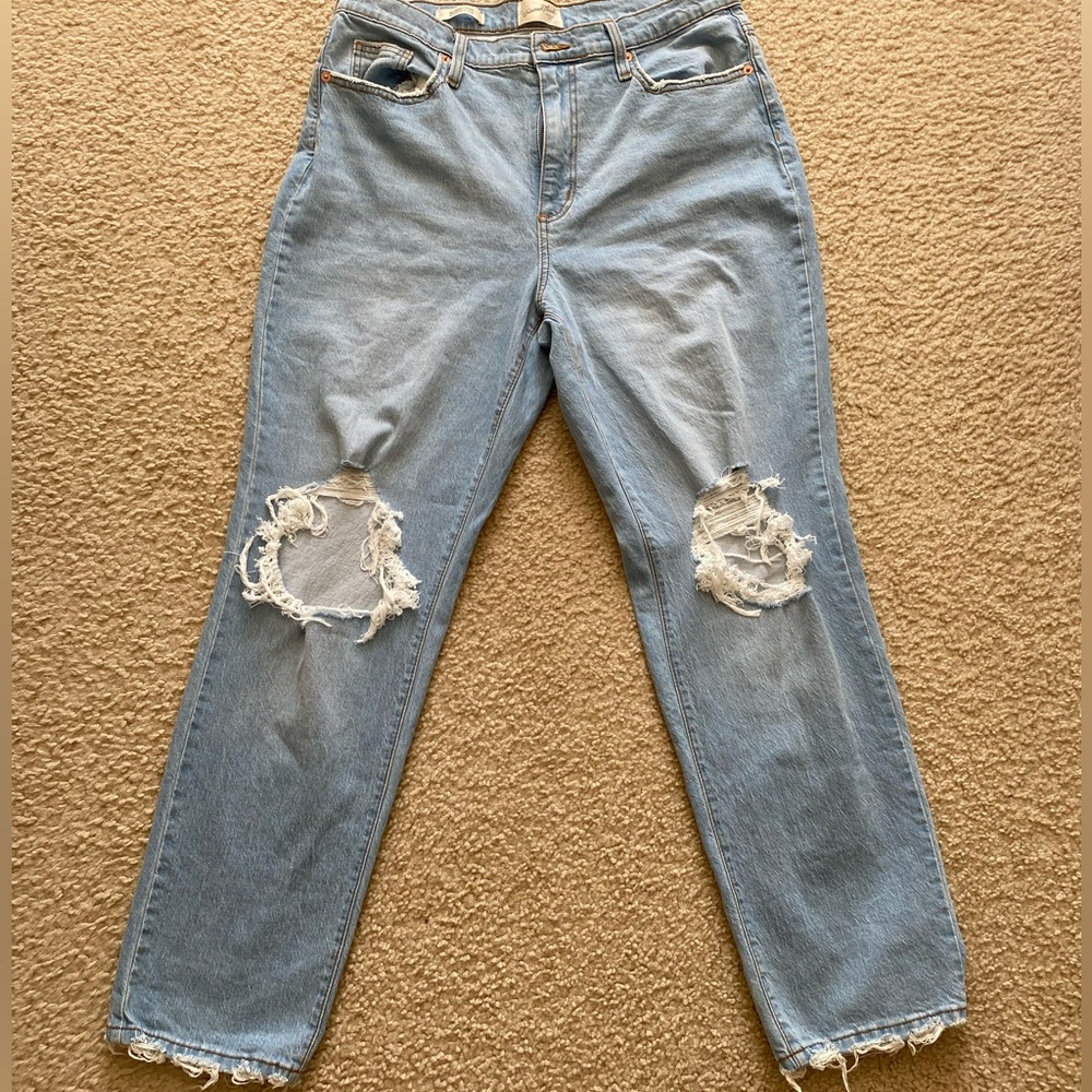 Universal Thread, 90s vintage straight light denim, ripped jeans. Size 12
